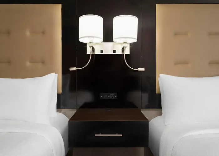Hotel Four Points By Sheraton 3*