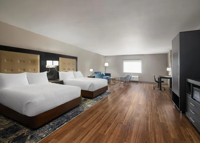 Hotel Four Points By Sheraton 3*